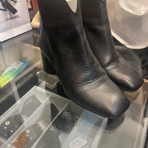 Top shop blk zip side leather boots sz 6